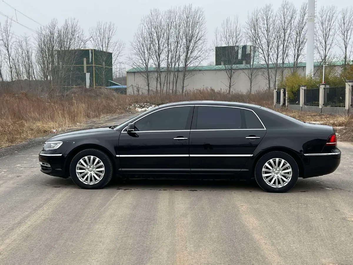 2012 Volkswagen Pheaton 3.0L 250HP V6 6AT,autocango,china used car exporter,china ev exporter,chinese used car exporter,chinese used ev exporter