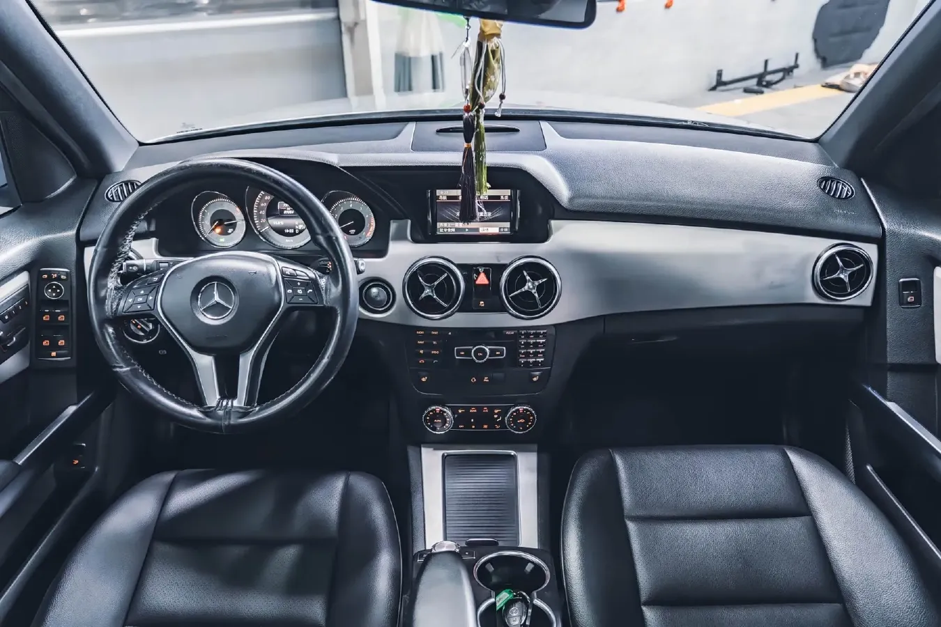 2013 Mercedes-Benz GLK Class 3.0L 245HP V6 7AT,autocango,china used car exporter,china ev exporter,chinese used car exporter,chinese used ev exporter