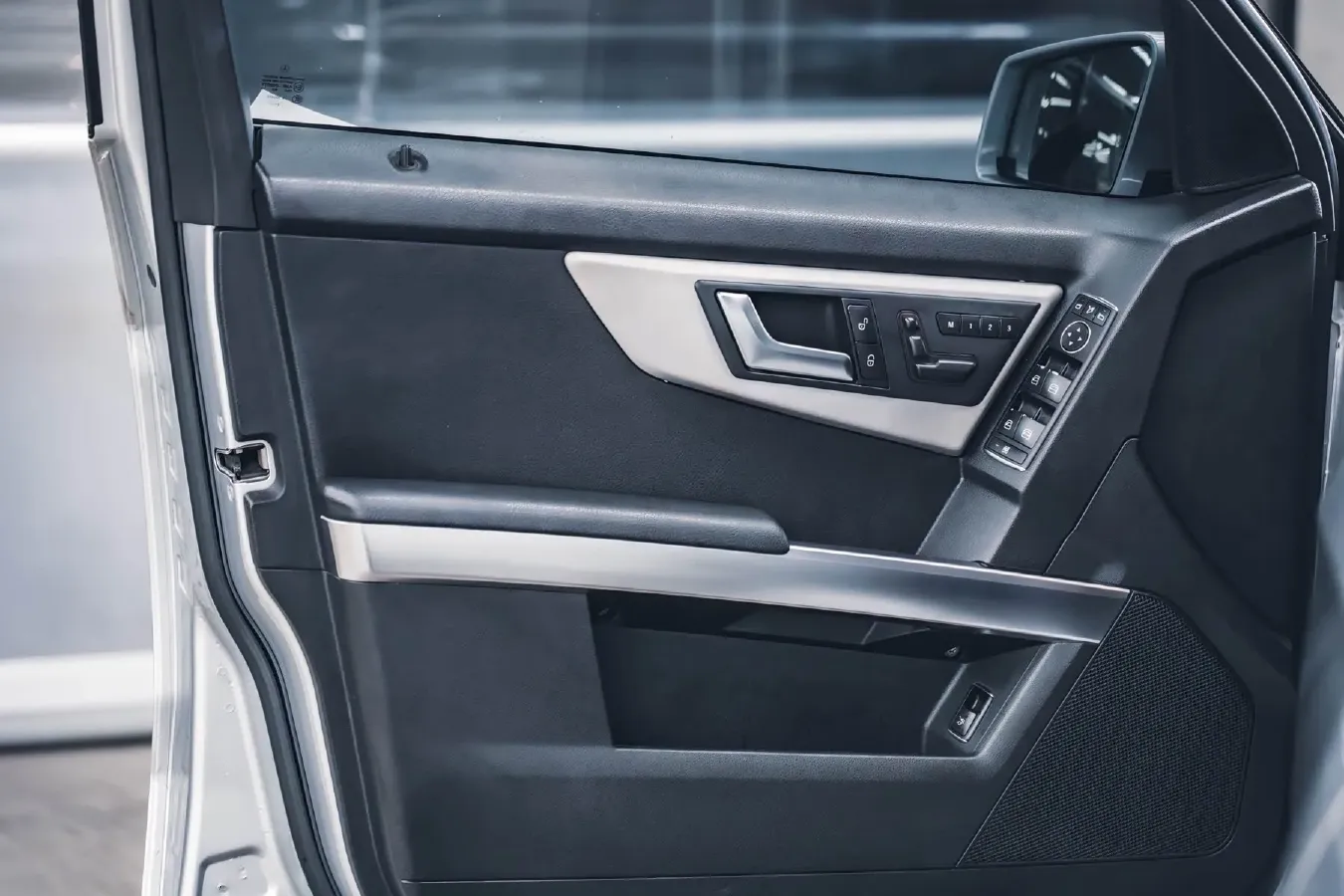 2013 Mercedes-Benz GLK Class 3.0L 245HP V6 7AT,autocango,china used car exporter,china ev exporter,chinese used car exporter,chinese used ev exporter