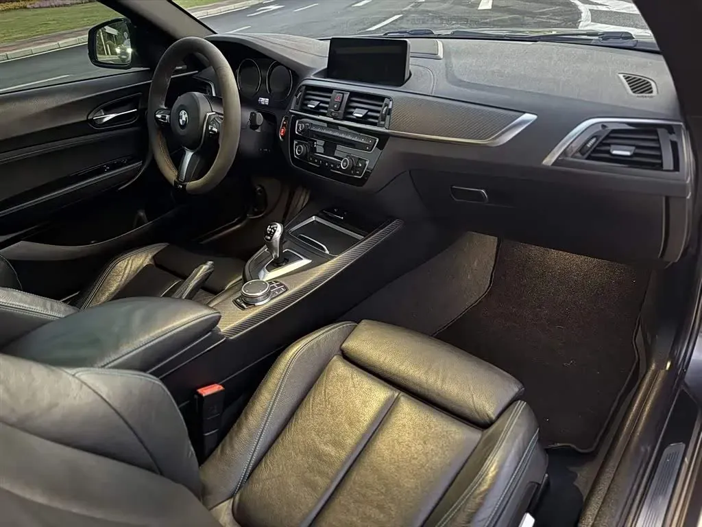 2018 BMW M2 3.0T 370HP L6 7DCT,autocango,china used car exporter,china ev exporter,chinese used car exporter,chinese used ev exporter