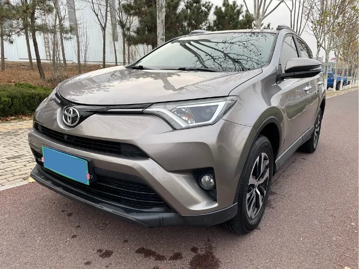 2019 Toyota RAV4 2.0L 151HP L4 CVT,autocango,china used car exporter,china ev exporter,chinese used car exporter,chinese used ev exporter