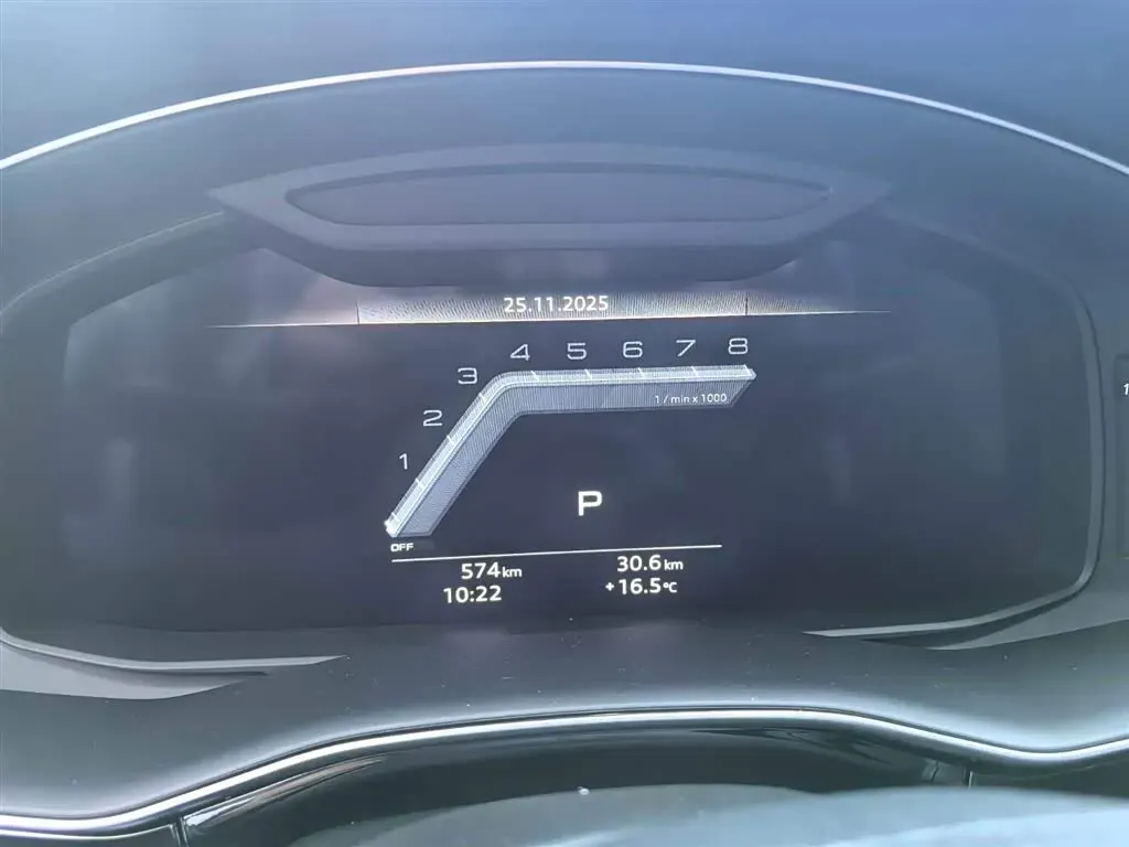 2024 Audi SQ7 4.0T 507HP V8 8AT,autocango,china used car exporter,china ev exporter,chinese used car exporter,chinese used ev exporter