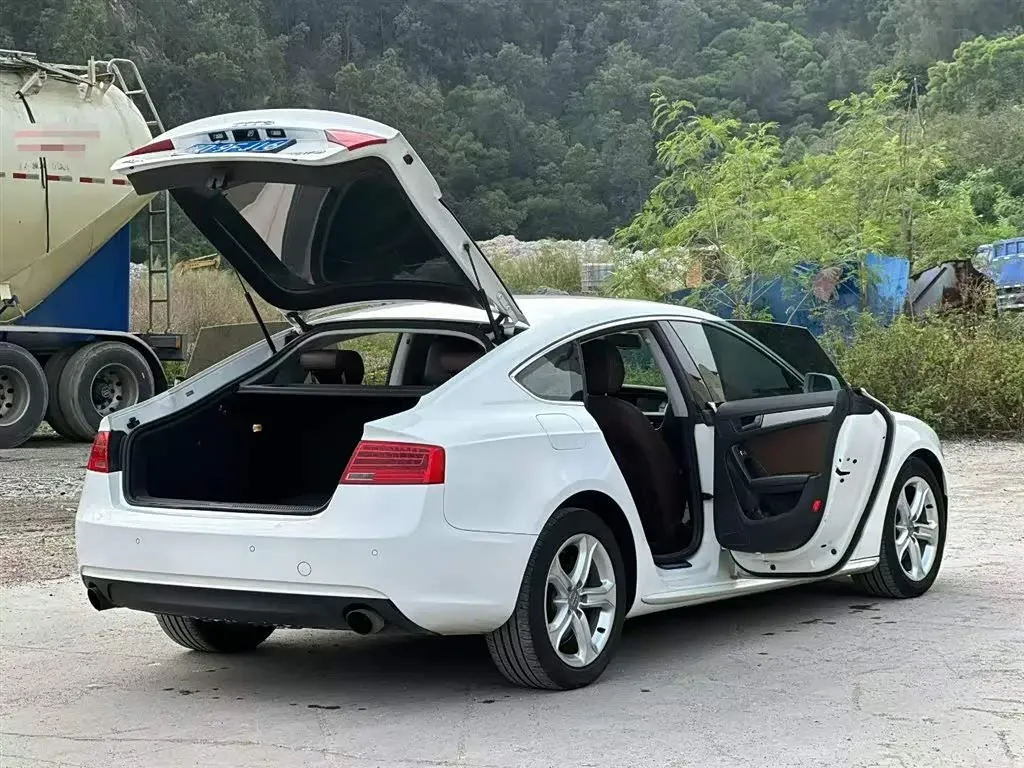 2013 Audi A5 2.0T 211HP L4 7DCT,autocango,china used car exporter,china ev exporter,chinese used car exporter,chinese used ev exporter