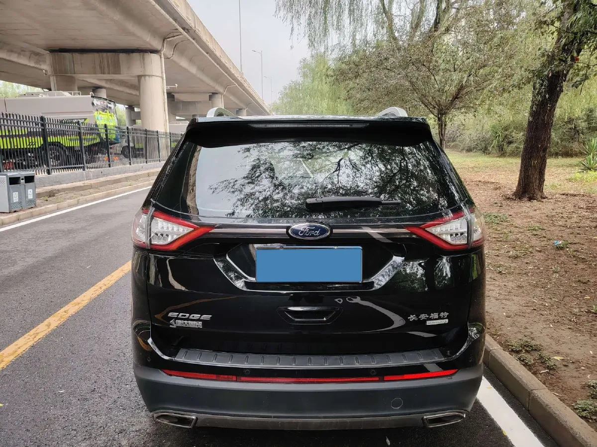 2018 Ford Edge 2.0T 245HP L4 6AT,autocango,china used car exporter,china ev exporter,chinese used car exporter,chinese used ev exporter