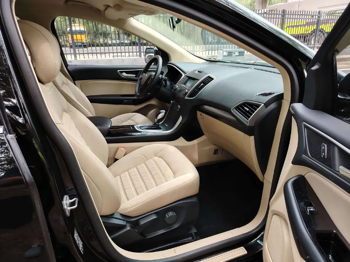 2018 Ford Edge 2.0T 245HP L4 6AT,autocango,china used car exporter,china ev exporter,chinese used car exporter,chinese used ev exporter