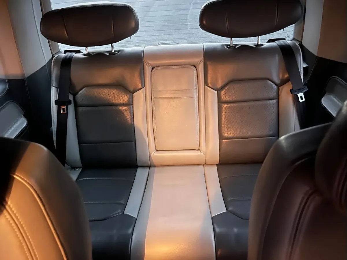 2015 Volkswagen Caravelle 2.0T 204HP L4 7DCT,autocango,china used car exporter,china ev exporter,chinese used car exporter,chinese used ev exporter