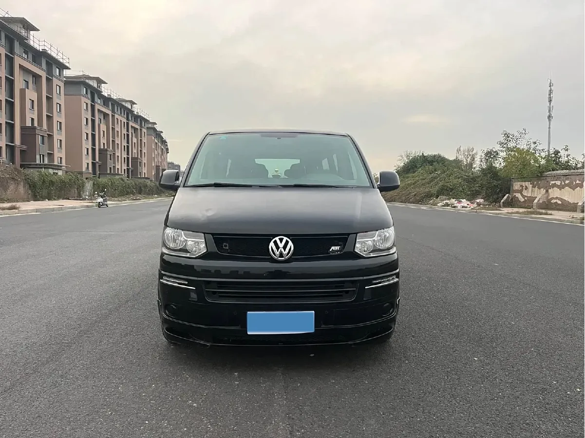 2015 Volkswagen Caravelle 2.0T 204HP L4 7DCT,autocango,china used car exporter,china ev exporter,chinese used car exporter,chinese used ev exporter