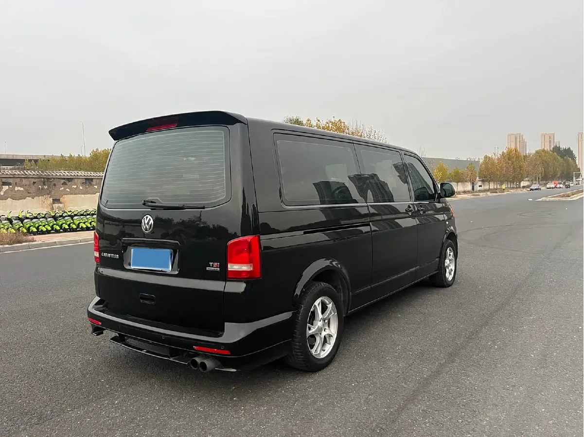 2015 Volkswagen Caravelle 2.0T 204HP L4 7DCT,autocango,china used car exporter,china ev exporter,chinese used car exporter,chinese used ev exporter