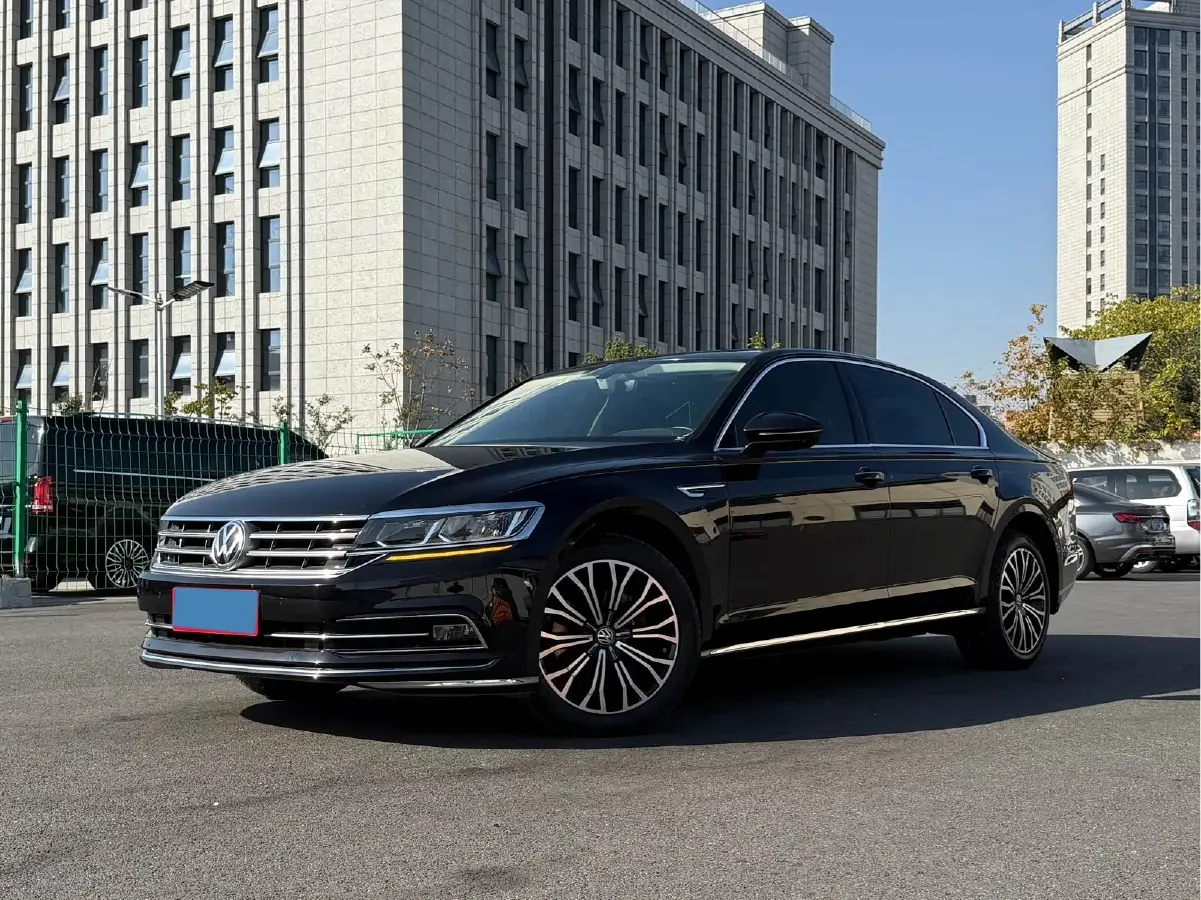 2019 Volkswagen Phideon 2.0T 224HP L4 7DCT