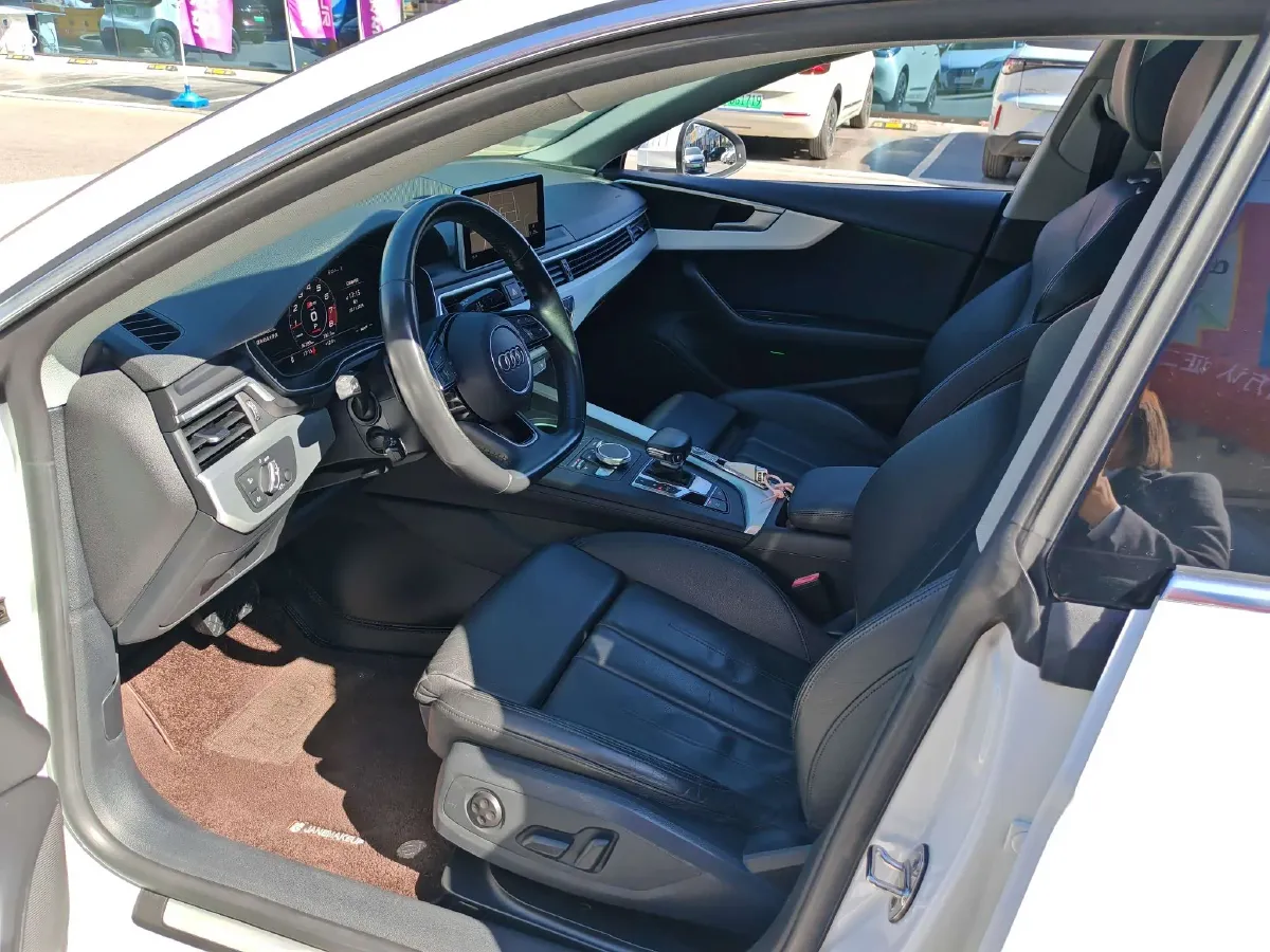 2017 Audi A5 2.0T 252HP L4 7DCT,autocango,china used car exporter,china ev exporter,chinese used car exporter,chinese used ev exporter