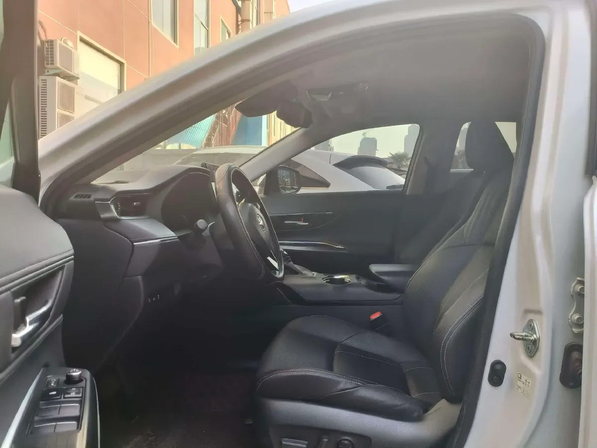 2022 Toyota Harrier 2.0L 171HP L4 CVT,autocango,china used car exporter,china ev exporter,chinese used car exporter,chinese used ev exporter