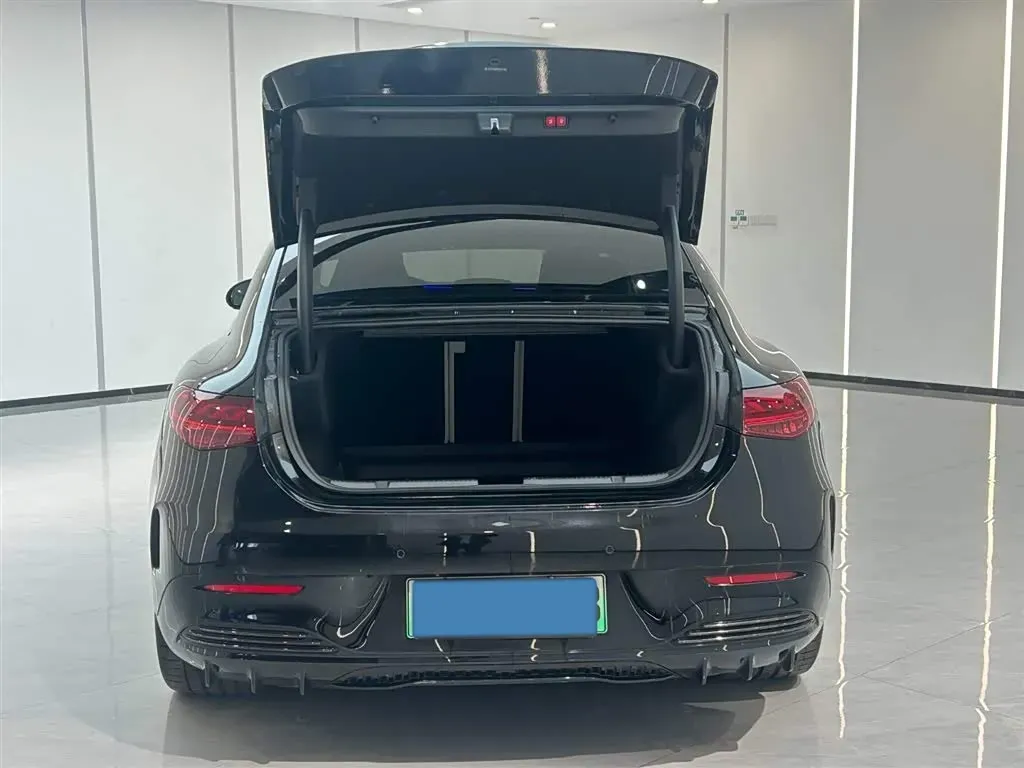 2023 Mercedes-Benz EQE AMG BEV 96.1KWH,autocango,china used car exporter,china ev exporter,chinese used car exporter,chinese used ev exporter