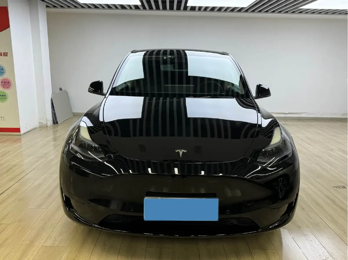 2022 Tesla Model Y BEV 60KWH