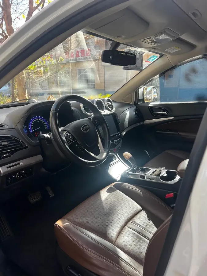 2015 BYD S7 2.0T 205HP L4 6DCT,autocango,china used car exporter,china ev exporter,chinese used car exporter,chinese used ev exporter