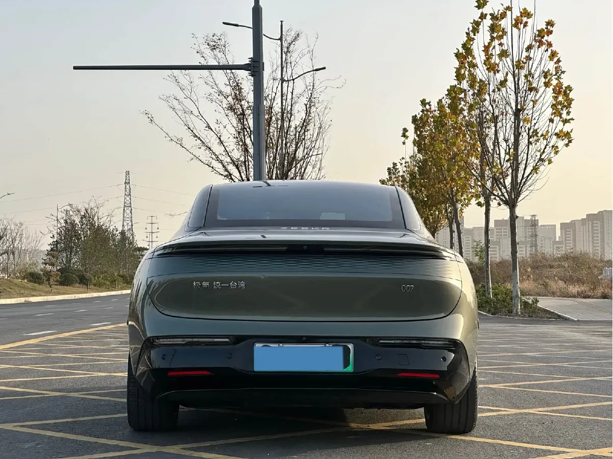 2025 Zeekr 007 BEV 75KWH,autocango,china used car exporter,china ev exporter,chinese used car exporter,chinese used ev exporter