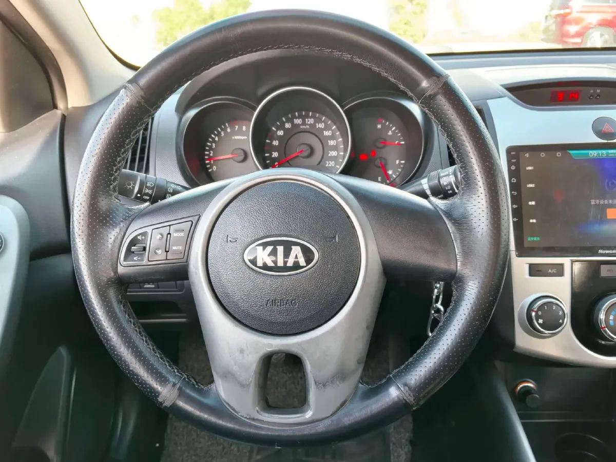 2014 Kia Forte 1.6L 123HP L4 5MT,autocango,china used car exporter,china ev exporter,chinese used car exporter,chinese used ev exporter