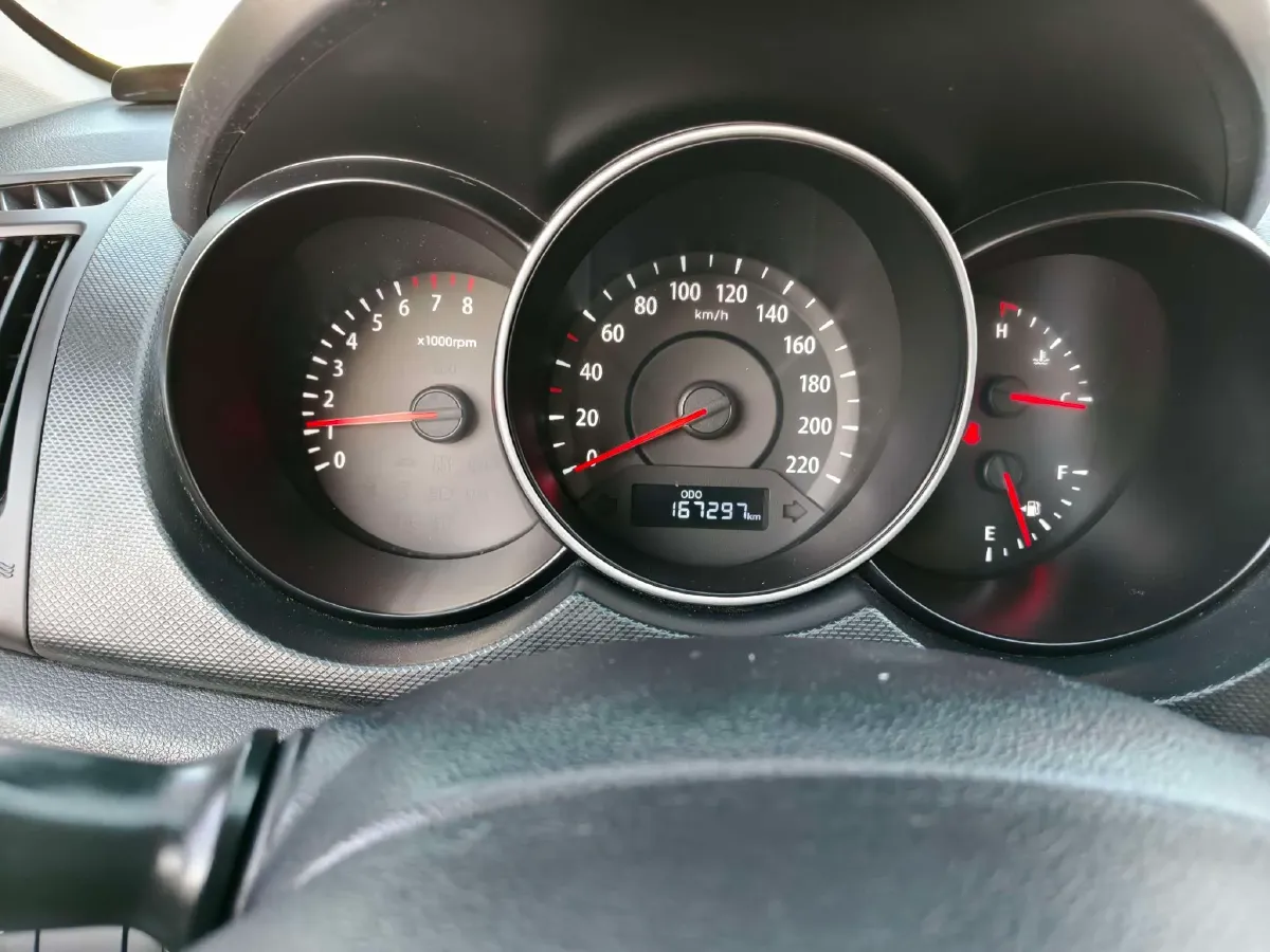 2014 Kia Forte 1.6L 123HP L4 5MT,autocango,china used car exporter,china ev exporter,chinese used car exporter,chinese used ev exporter