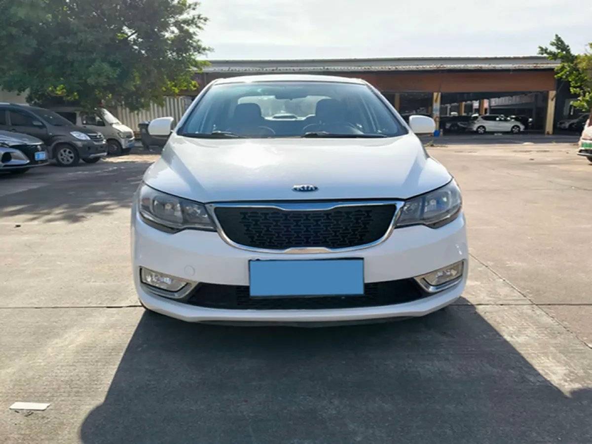 2014 Kia Forte 1.6L 123HP L4 5MT,autocango,china used car exporter,china ev exporter,chinese used car exporter,chinese used ev exporter