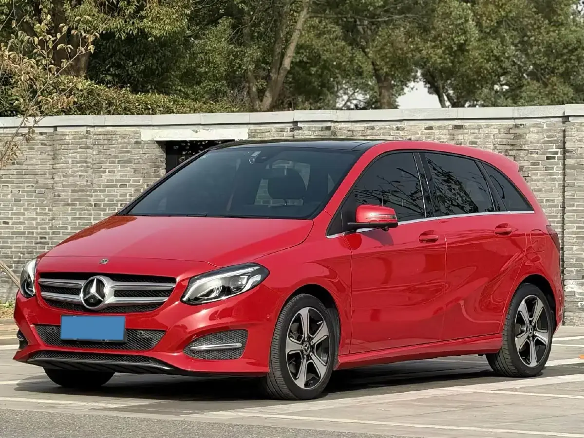 2017 Mercedes-Benz B Class 1.6T 156HP L4 7DCT