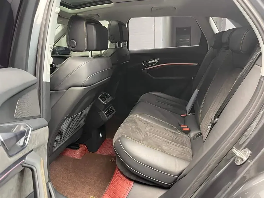 2021 Audi e-tron BEV 96.7KWH,autocango,china used car exporter,china ev exporter,chinese used car exporter,chinese used ev exporter