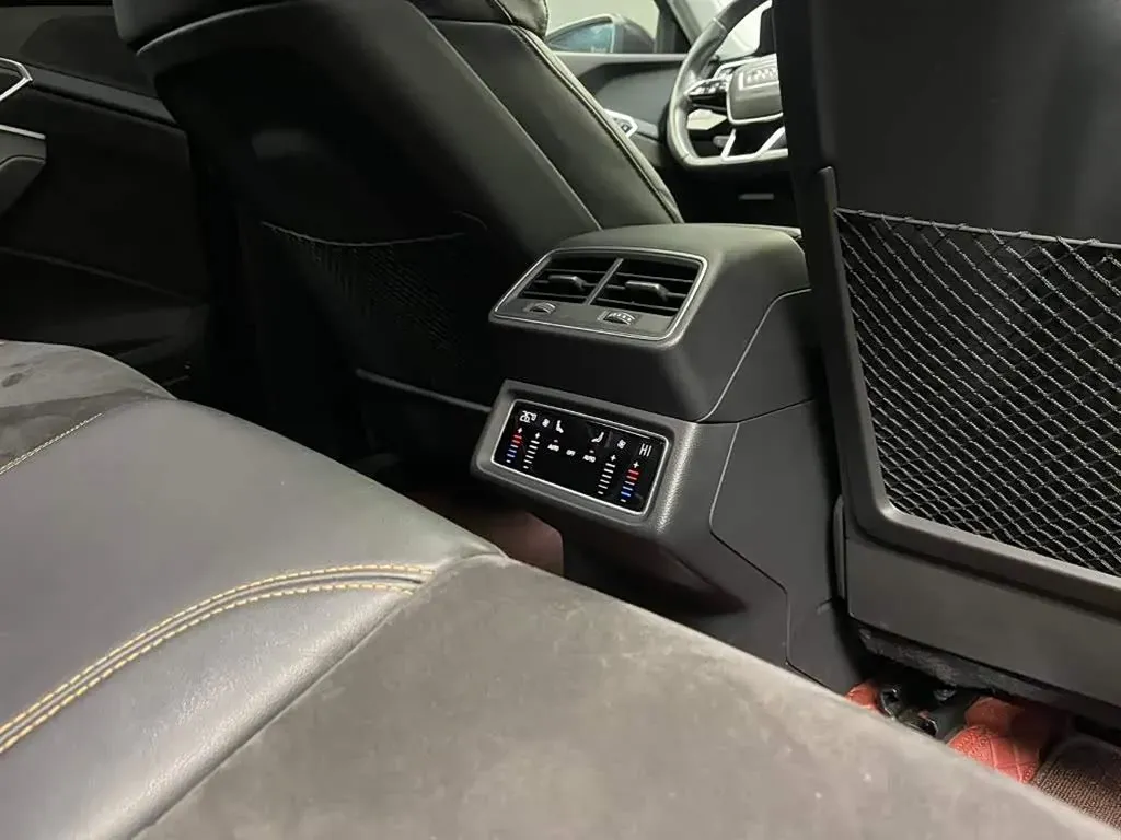 2021 Audi e-tron BEV 96.7KWH,autocango,china used car exporter,china ev exporter,chinese used car exporter,chinese used ev exporter