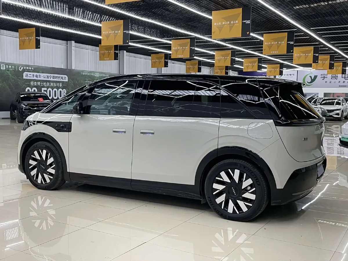 2025 Zeekr MIX BEV 102KWH,autocango,china used car exporter,china ev exporter,chinese used car exporter,chinese used ev exporter