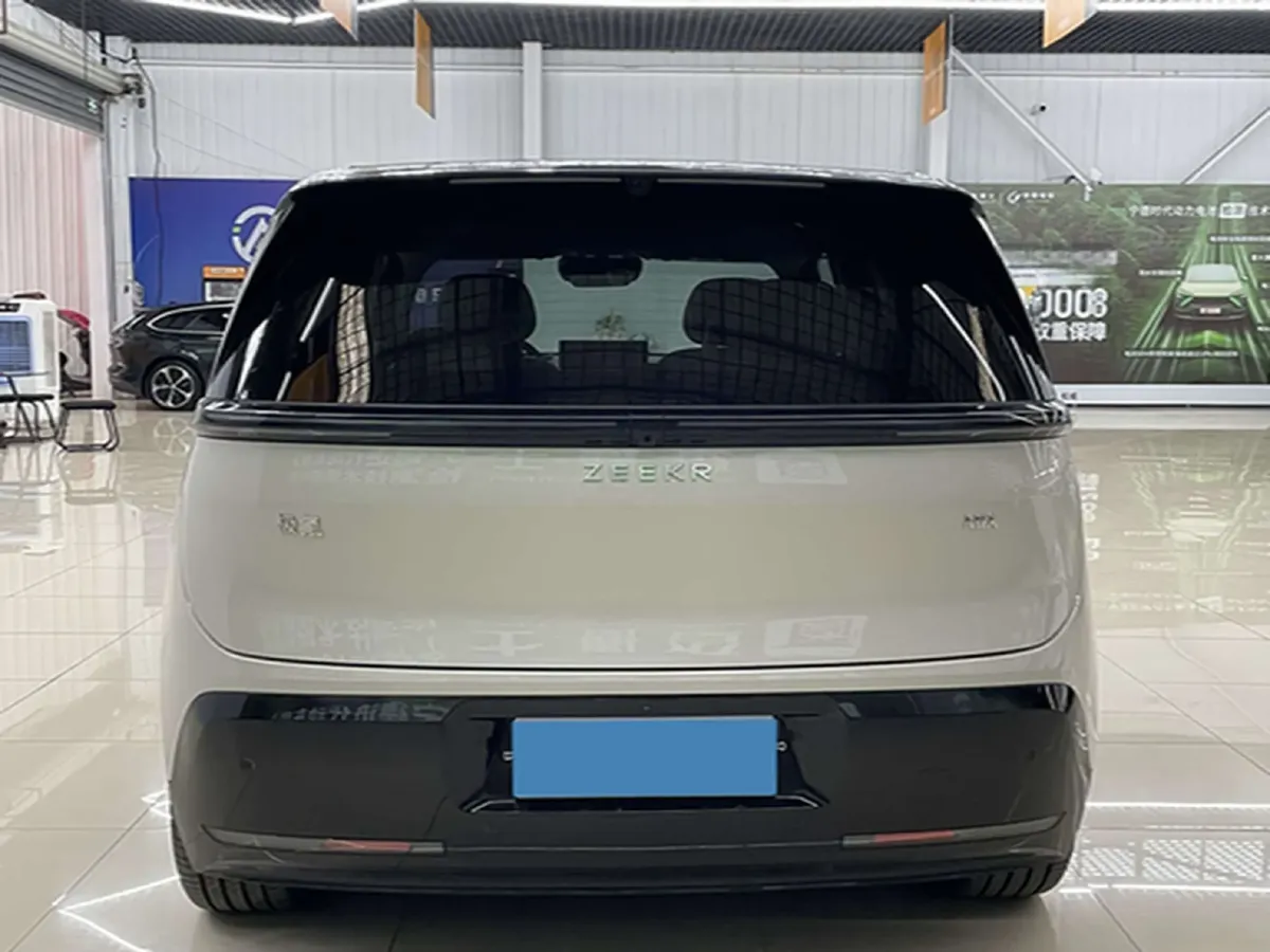 2025 Zeekr MIX BEV 102KWH,autocango,china used car exporter,china ev exporter,chinese used car exporter,chinese used ev exporter