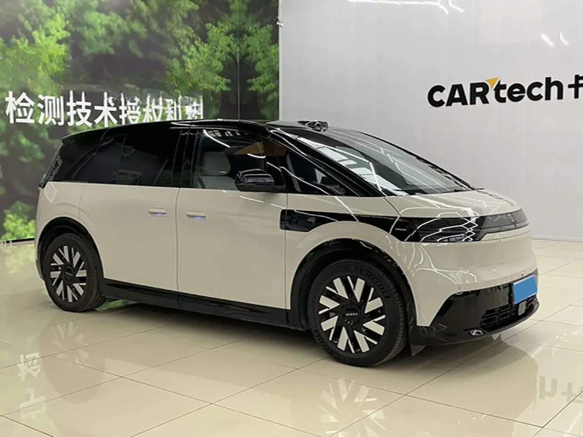 2025 Zeekr MIX BEV 102KWH,autocango,china used car exporter,china ev exporter,chinese used car exporter,chinese used ev exporter