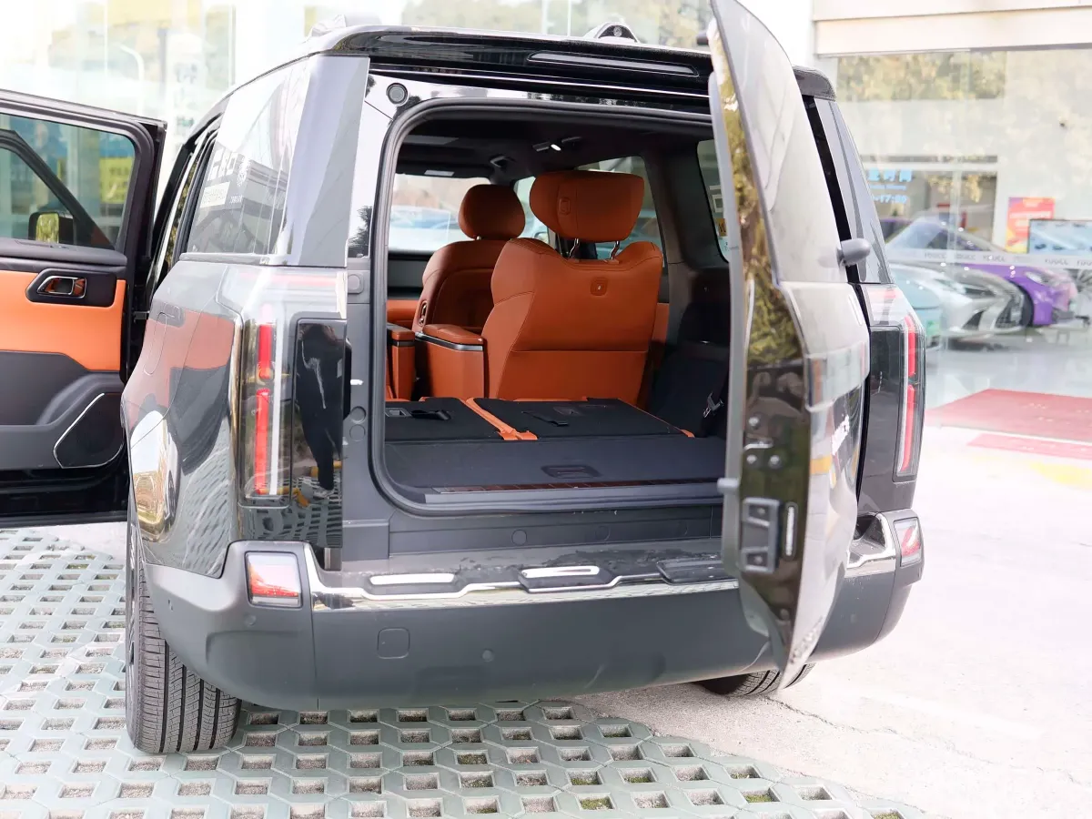 2024 ROX 01 1.5T 152HP L4 REEV 58.4KWH,autocango,china used car exporter,china ev exporter,chinese used car exporter,chinese used ev exporter