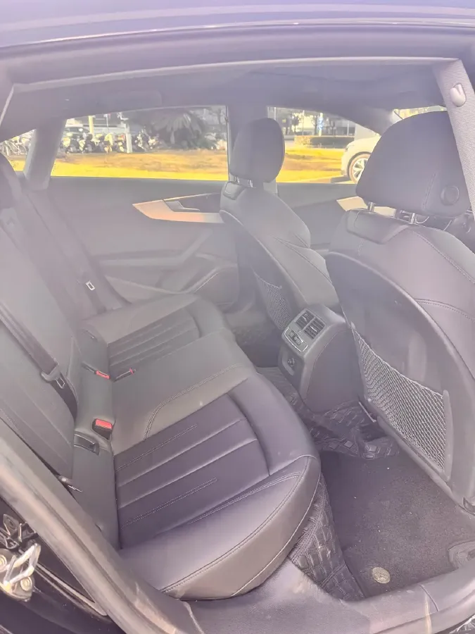 2023 Audi A5 2.0T 204HP L4 7DCT,autocango,china used car exporter,china ev exporter,chinese used car exporter,chinese used ev exporter