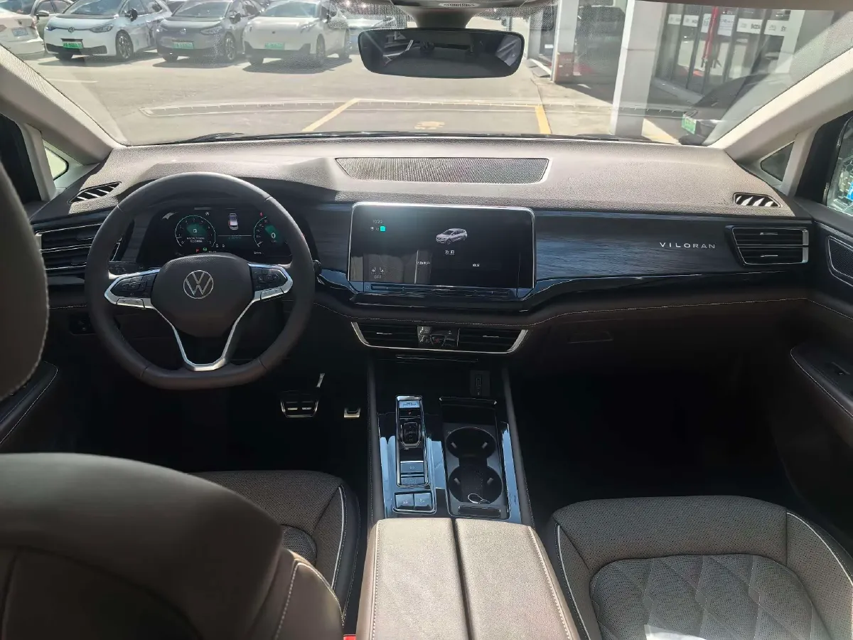 2024 Volkswagen Viloran 2.0T 220HP L4 7DCT,autocango,china used car exporter,china ev exporter,chinese used car exporter,chinese used ev exporter