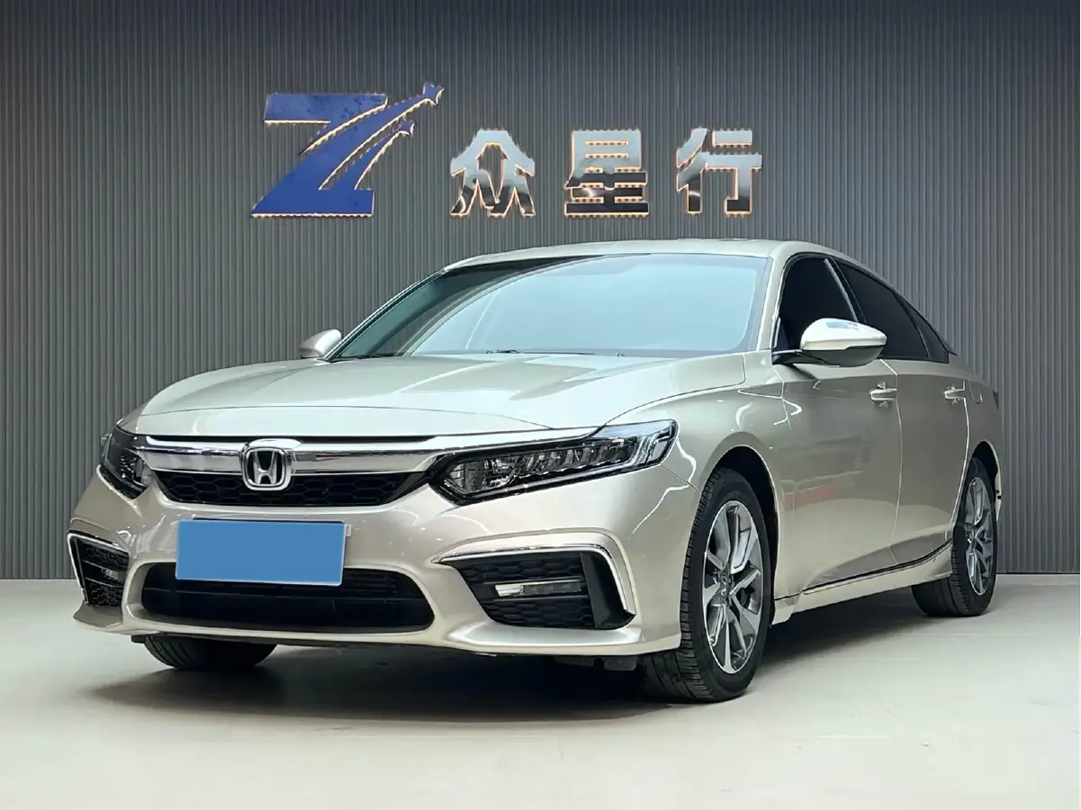 2019 Honda Inspire 1.5T 194HP L4 CVT