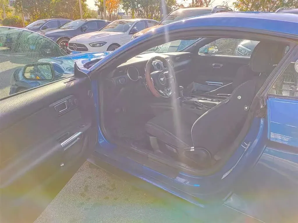 2017 Ford Mustang 2.3T 314HP L4 6AT,autocango,china used car exporter,china ev exporter,chinese used car exporter,chinese used ev exporter