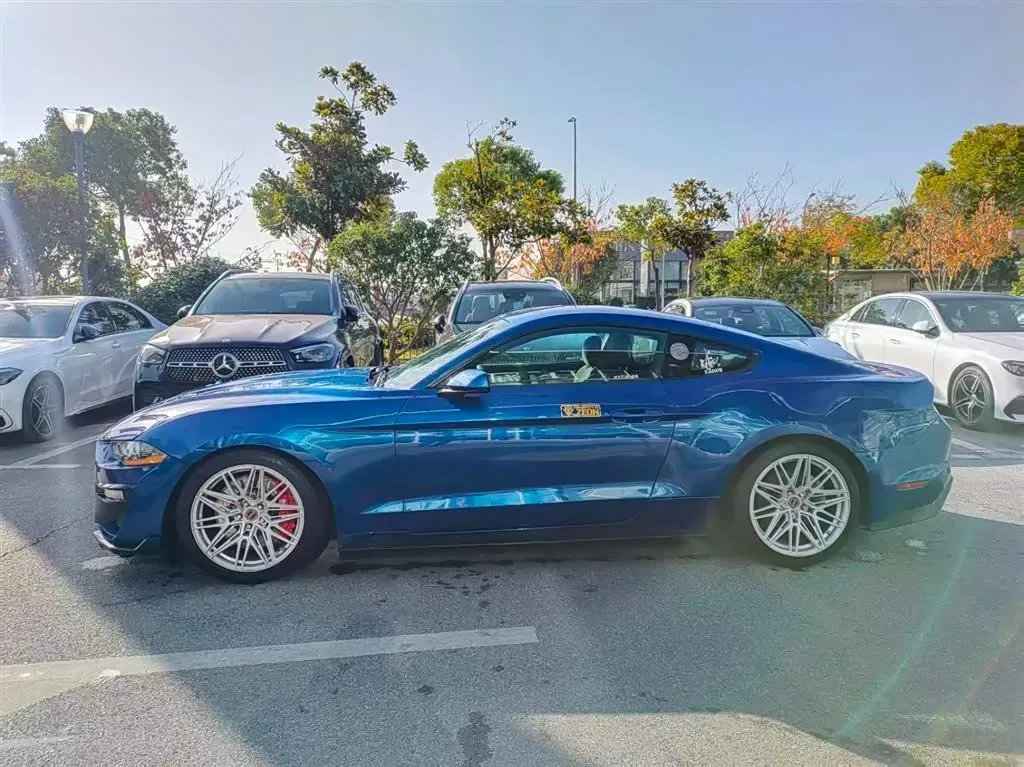 2017 Ford Mustang 2.3T 314HP L4 6AT,autocango,china used car exporter,china ev exporter,chinese used car exporter,chinese used ev exporter