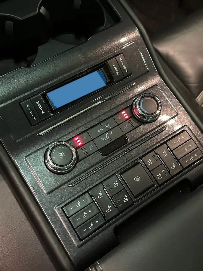 2015 Ford Taurus 2.7T 329HP V6 6AT,autocango,china used car exporter,china ev exporter,chinese used car exporter,chinese used ev exporter