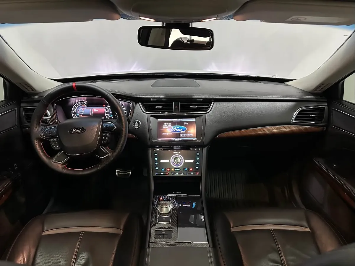 2015 Ford Taurus 2.7T 329HP V6 6AT,autocango,china used car exporter,china ev exporter,chinese used car exporter,chinese used ev exporter