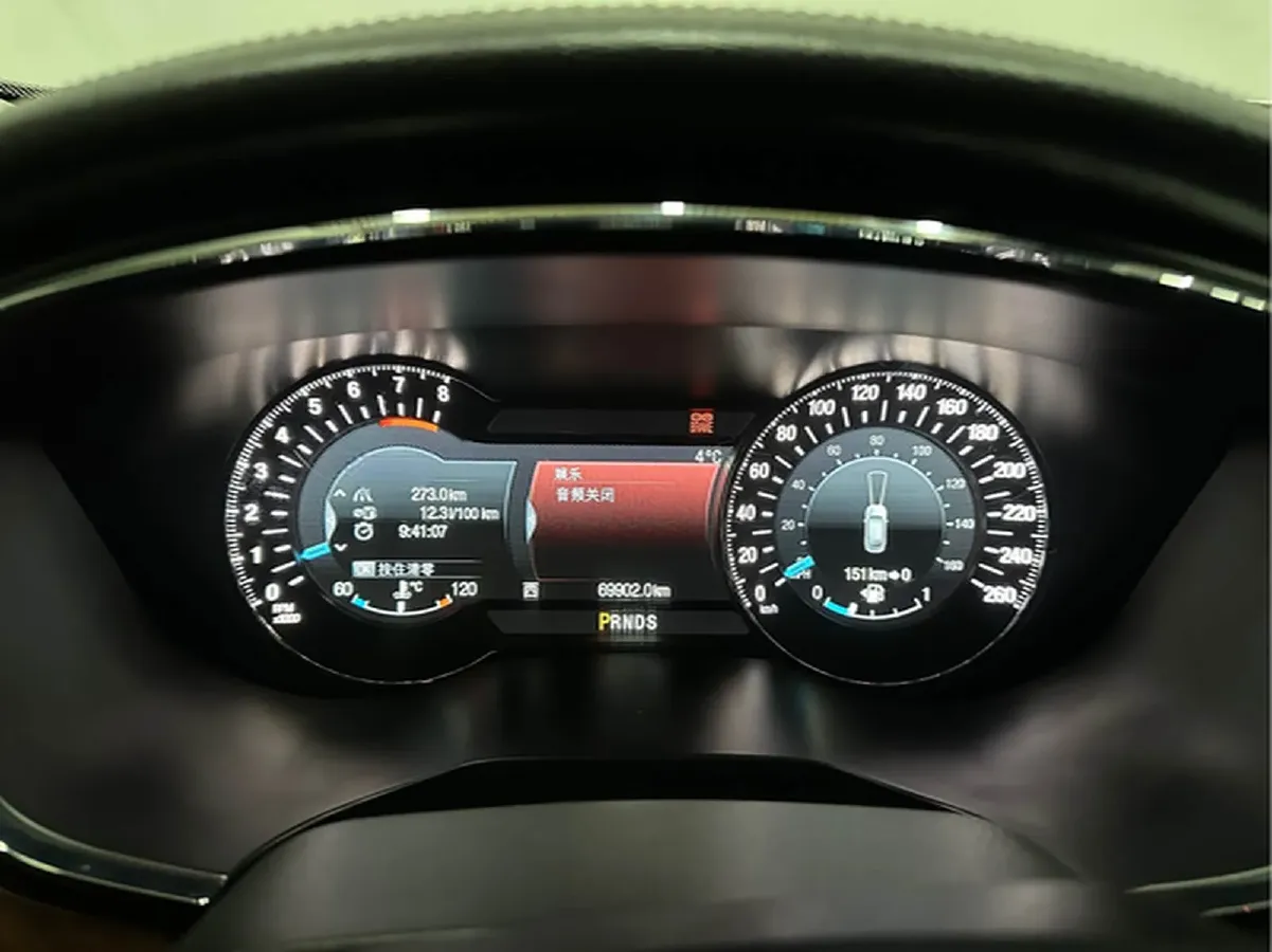 2015 Ford Taurus 2.7T 329HP V6 6AT,autocango,china used car exporter,china ev exporter,chinese used car exporter,chinese used ev exporter