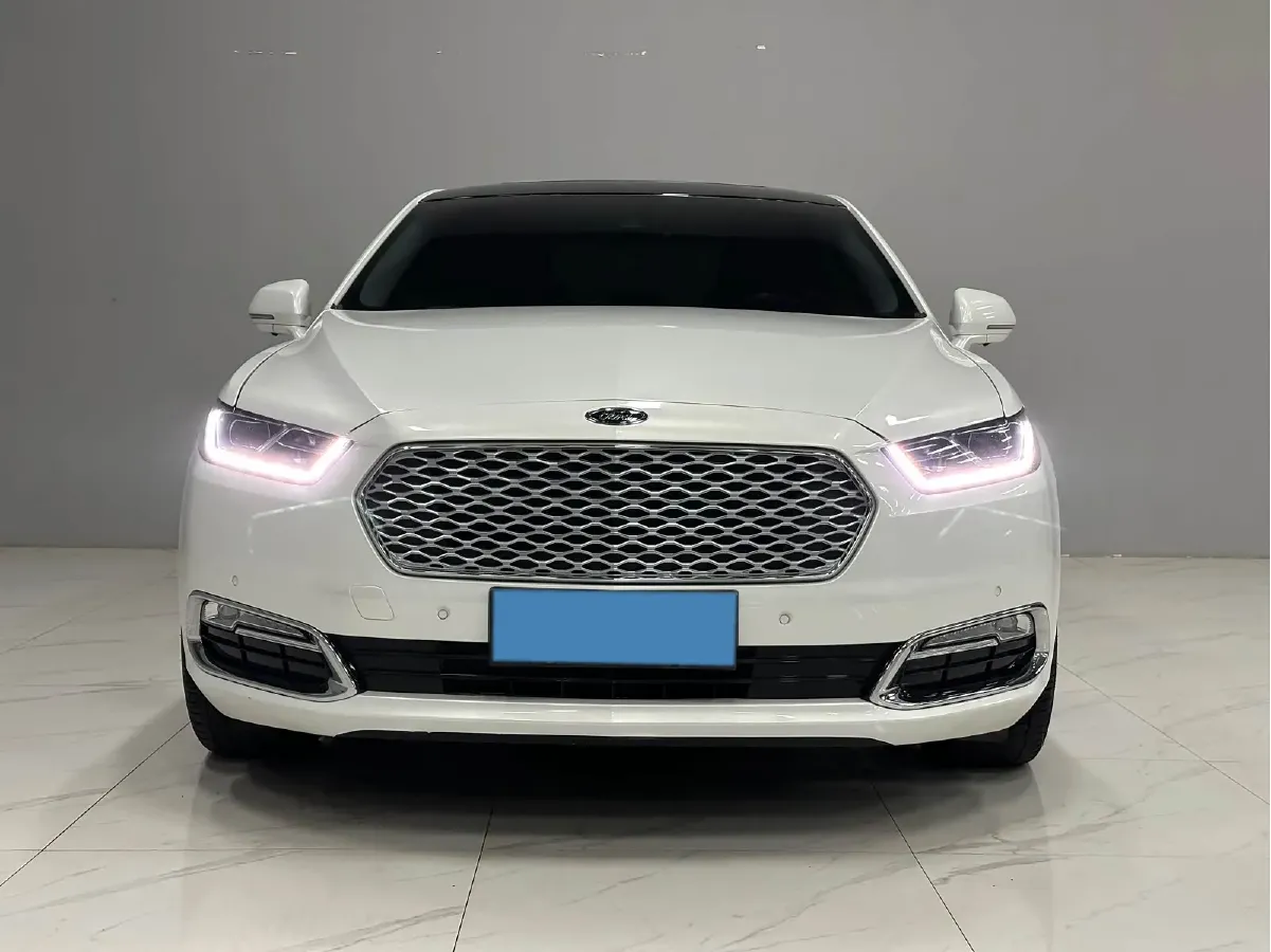 2015 Ford Taurus 2.7T 329HP V6 6AT,autocango,china used car exporter,china ev exporter,chinese used car exporter,chinese used ev exporter