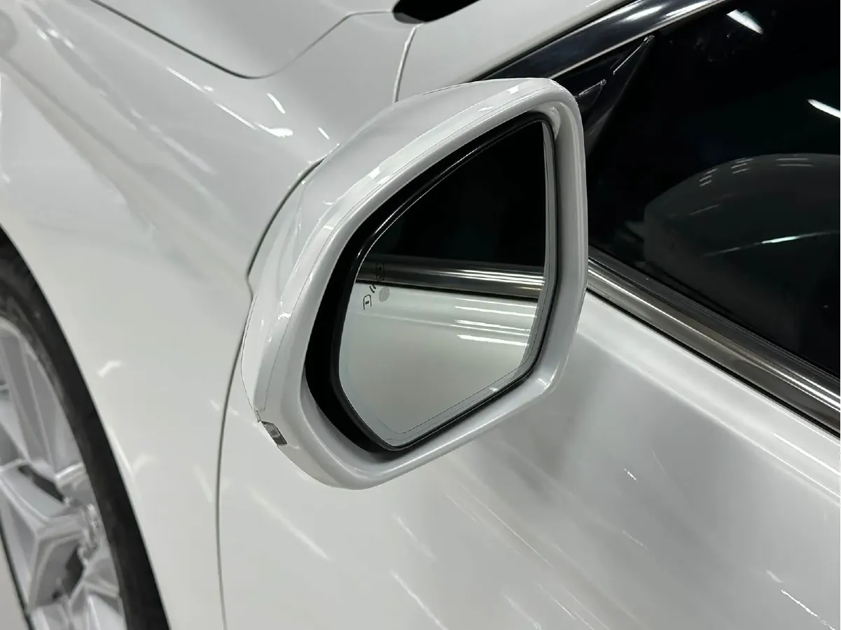 2015 Ford Taurus 2.7T 329HP V6 6AT,autocango,china used car exporter,china ev exporter,chinese used car exporter,chinese used ev exporter