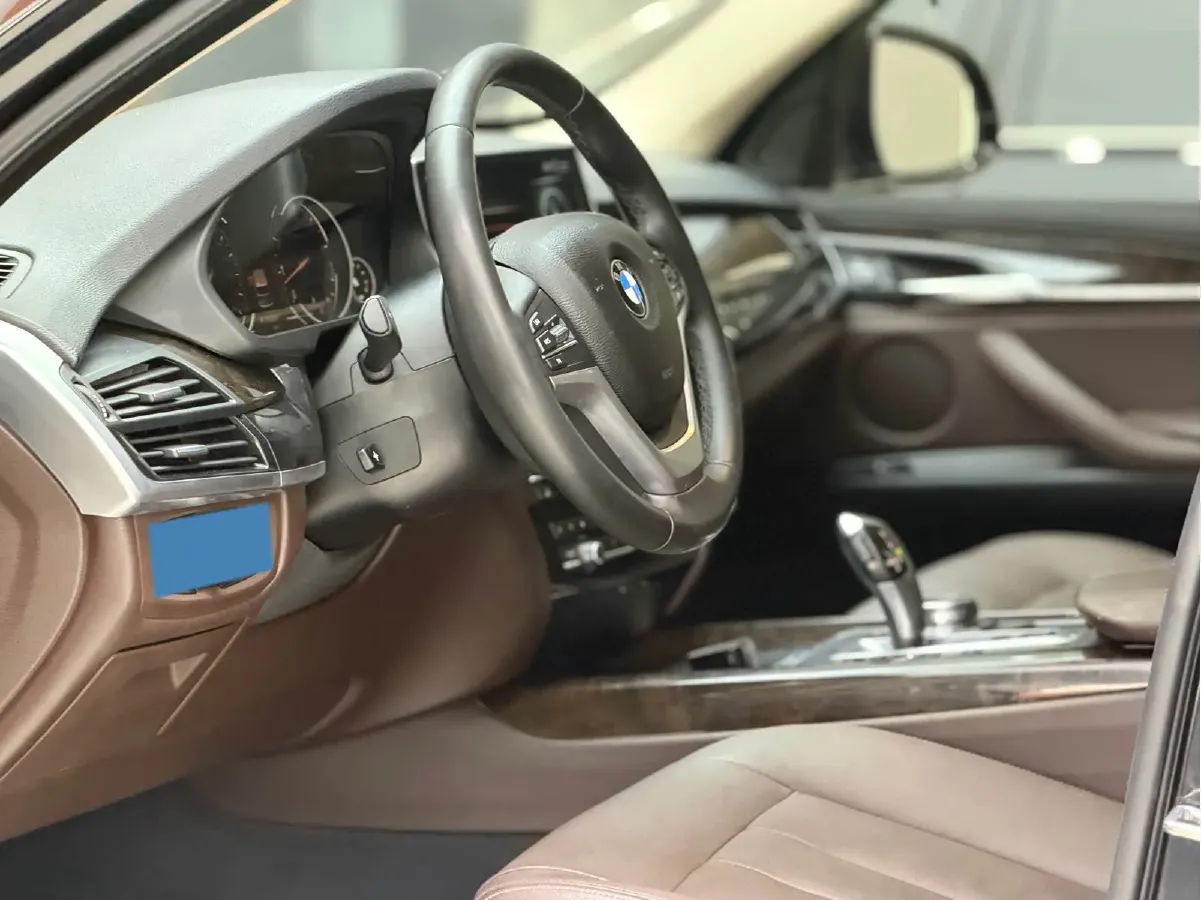 2017 BMW X5 3.0T 306HP L6 8AT,autocango,china used car exporter,china ev exporter,chinese used car exporter,chinese used ev exporter