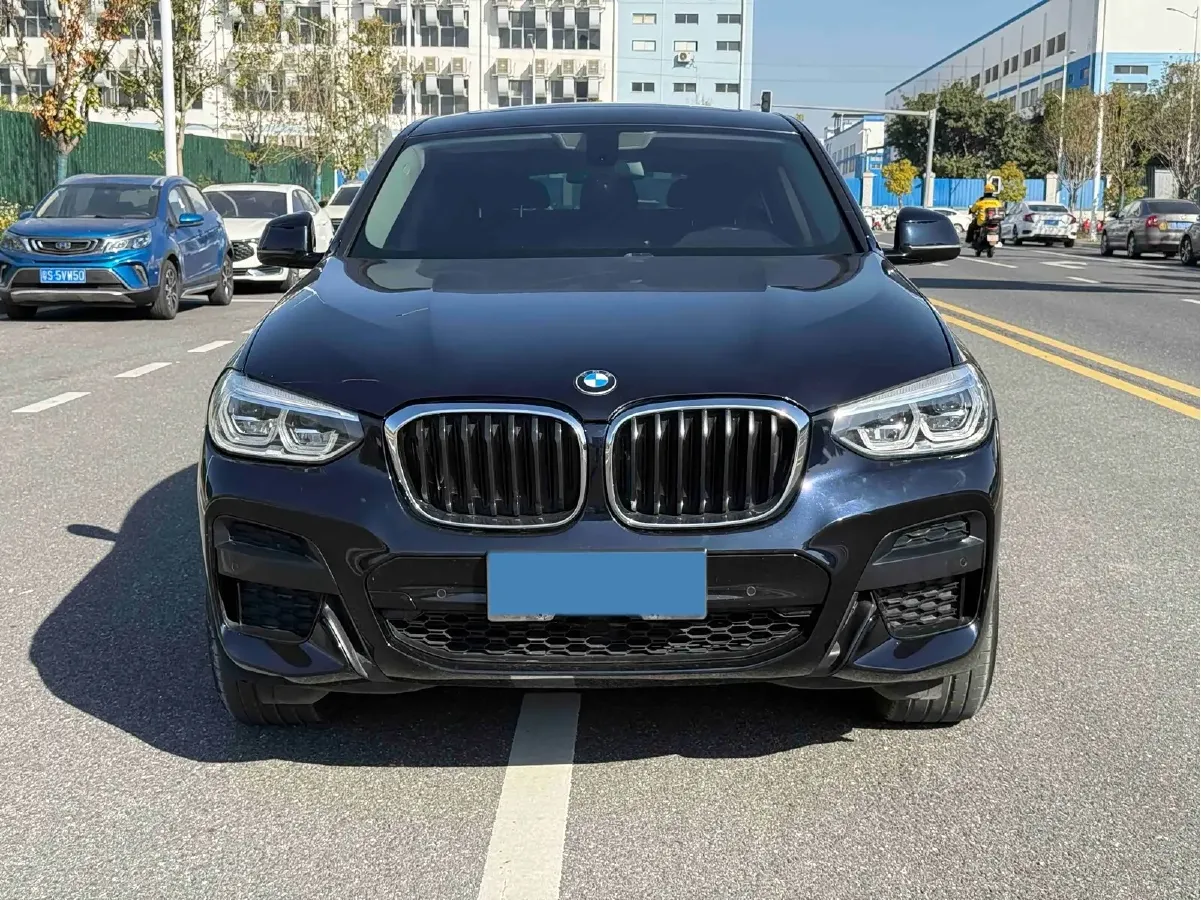 2021 BMW X4 2.0T 184HP L4 8AT,autocango,china used car exporter,china ev exporter,chinese used car exporter,chinese used ev exporter
