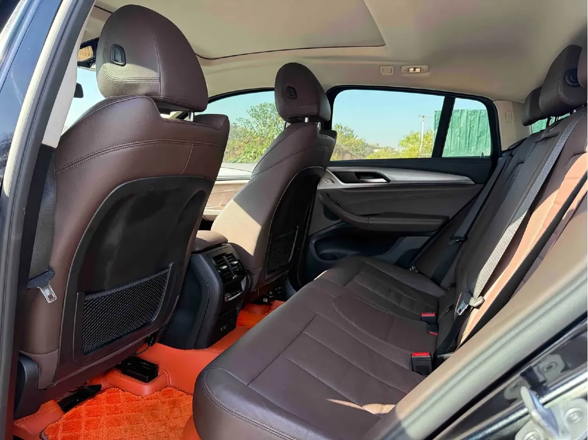 2021 BMW X4 2.0T 184HP L4 8AT,autocango,china used car exporter,china ev exporter,chinese used car exporter,chinese used ev exporter