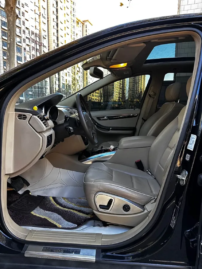 2015 Mercedes-Benz R Class 3.0T 333HP V6 7AT,autocango,china used car exporter,china ev exporter,chinese used car exporter,chinese used ev exporter