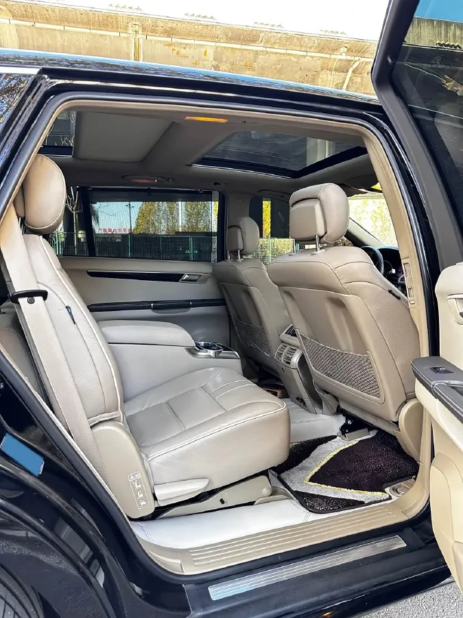 2015 Mercedes-Benz R Class 3.0T 333HP V6 7AT,autocango,china used car exporter,china ev exporter,chinese used car exporter,chinese used ev exporter