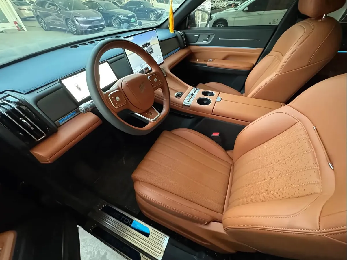 2026 Jetour X70L 2.0T 254HP L4 8AT,autocango,china used car exporter,china ev exporter,chinese used car exporter,chinese used ev exporter