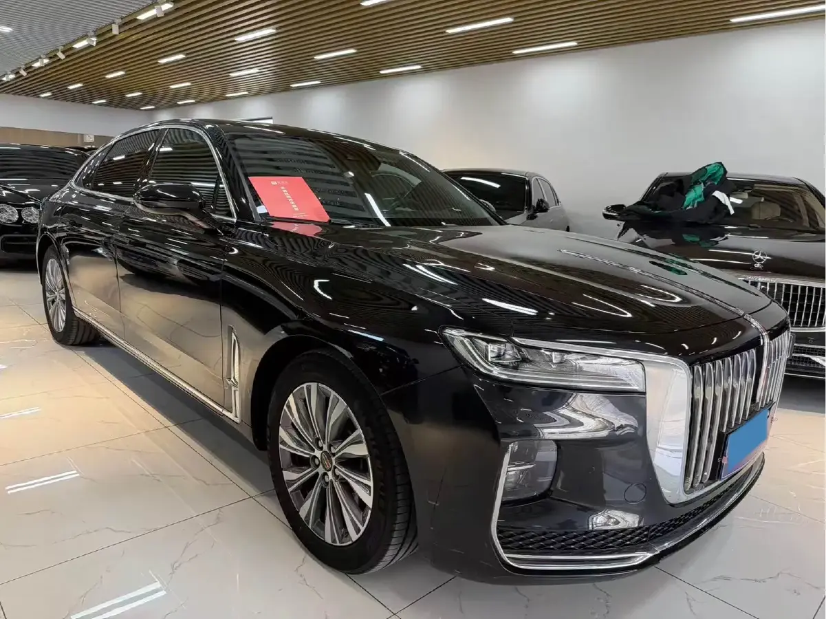 2022 HongQi H9 2.0T 252HP L4 7DCT