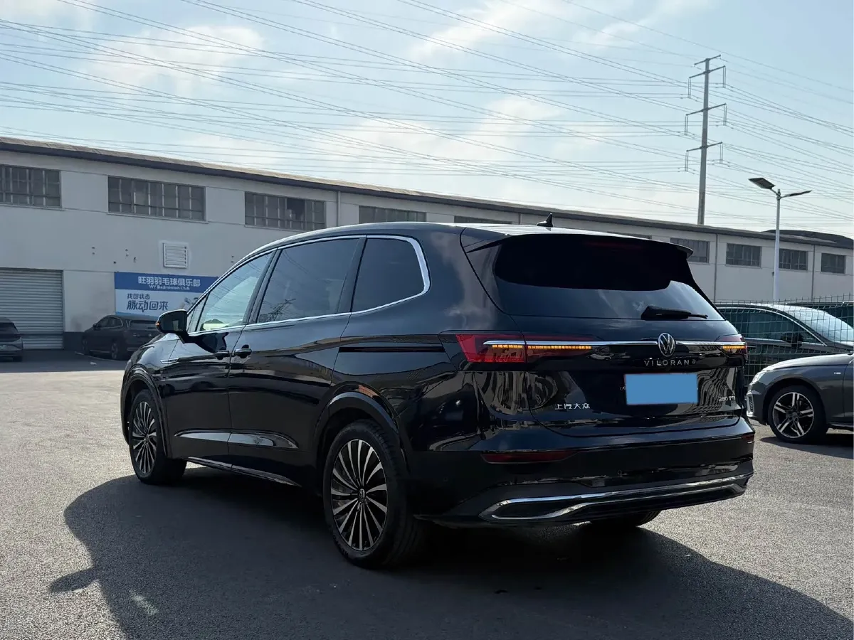 2022 Volkswagen Viloran 2.0T 220HP L4 7DCT,autocango,china used car exporter,china ev exporter,chinese used car exporter,chinese used ev exporter