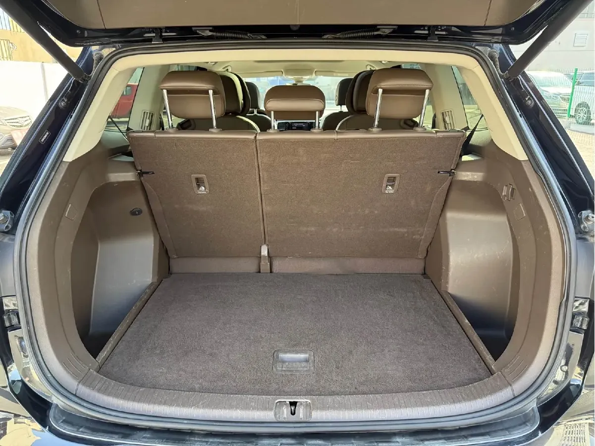 2022 Volkswagen Viloran 2.0T 220HP L4 7DCT,autocango,china used car exporter,china ev exporter,chinese used car exporter,chinese used ev exporter