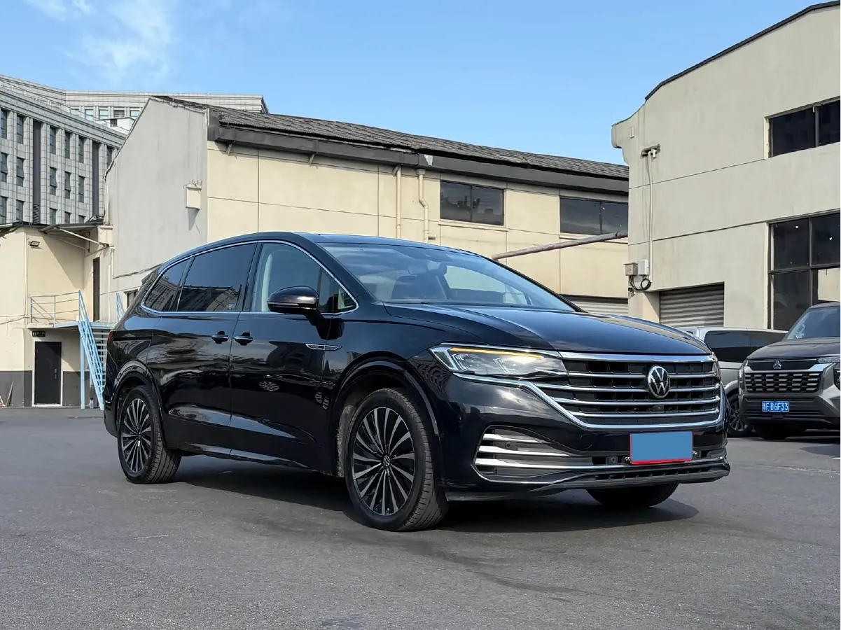 2022 Volkswagen Viloran 2.0T 220HP L4 7DCT,autocango,china used car exporter,china ev exporter,chinese used car exporter,chinese used ev exporter