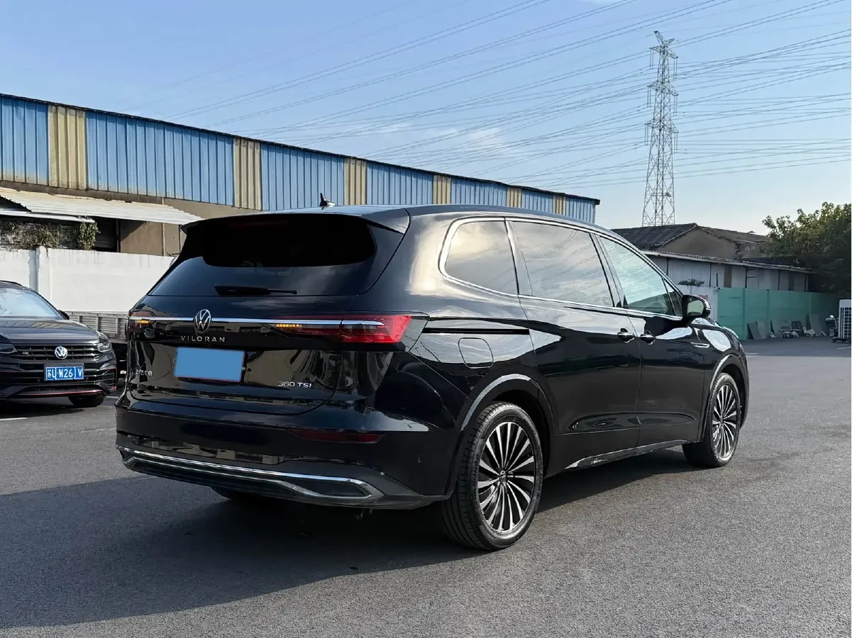 2022 Volkswagen Viloran 2.0T 220HP L4 7DCT,autocango,china used car exporter,china ev exporter,chinese used car exporter,chinese used ev exporter